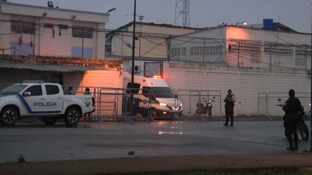 Authorities say 31 died in Ecuador prison, many asphyxiated